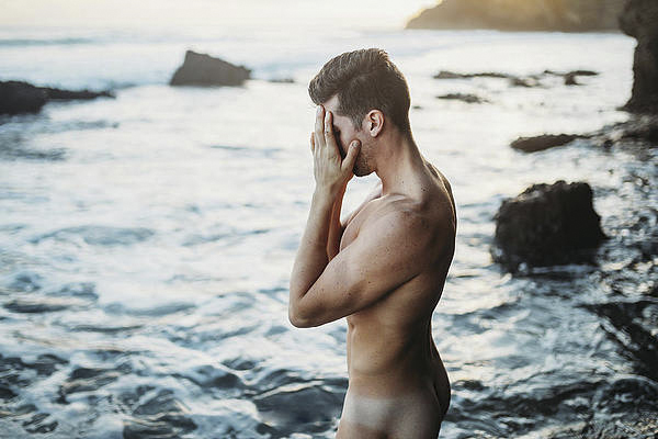 Underwear and nude . Desnudo en la playa